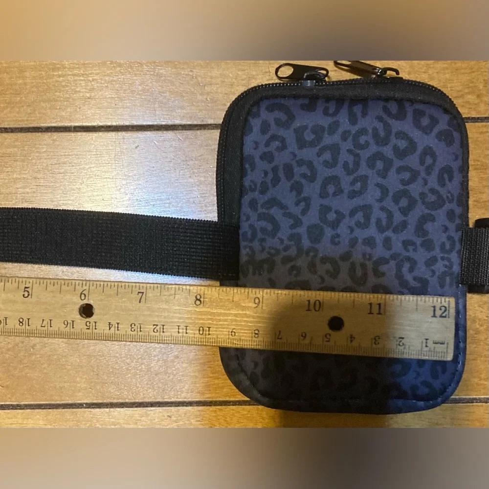 Fanny Pouch nwt fanny